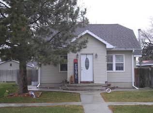 425 N Beecroft St, Elm Creek, NE 68836