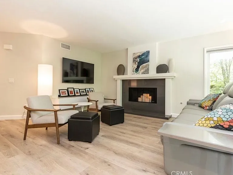 28621 Mill Pond — Photo 10