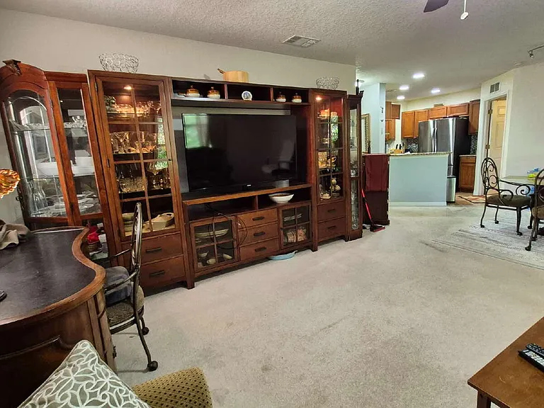 4600 E Moody Blvd #8M — Photo 3