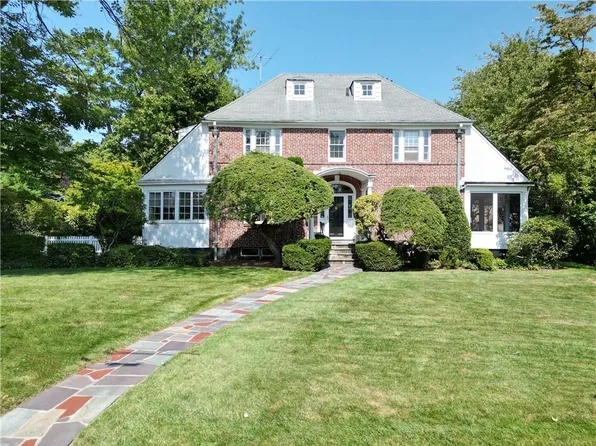 28 Trenor Drive, New Rochelle, NY 10804