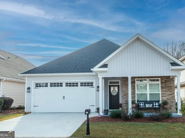 156 Fairway Oaks Dr, Perry, GA 31069