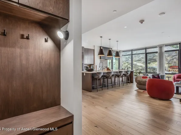 45 Wood Rd #401, Snowmass Village, CO 81615