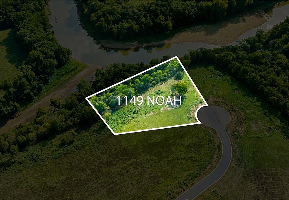1st image of 1149 Noah St #17