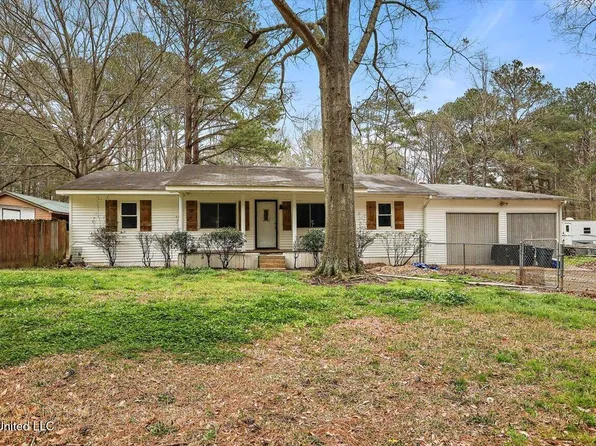 365 Applewood Ln, Brandon, MS 39042