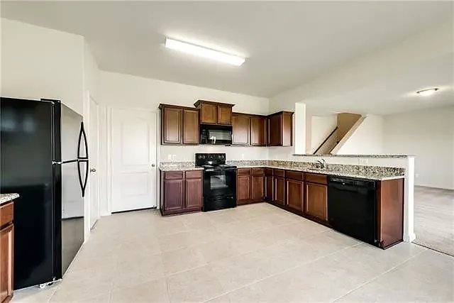 6320 Opal Hill Ct — Photo 9