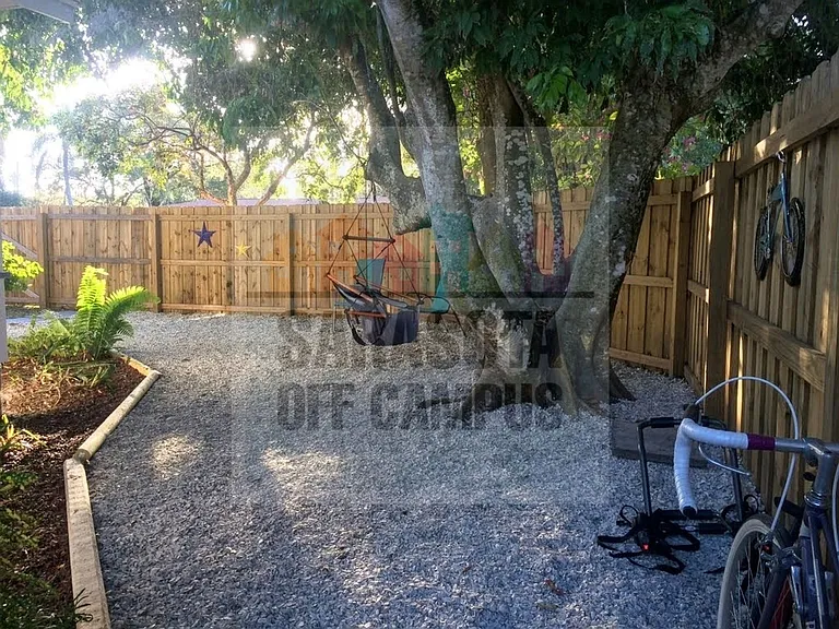 4026 Royal Palm Ave — Photo 46