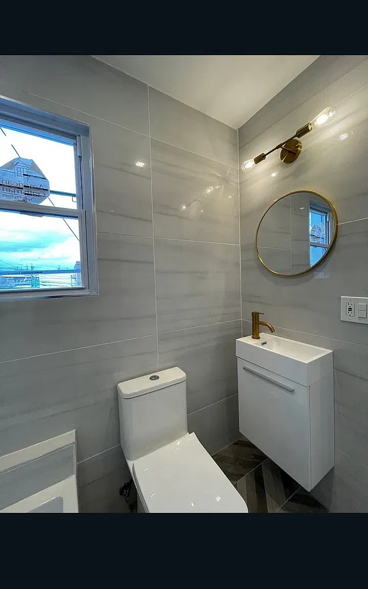 2 bed, $2,100 — Photo 1
