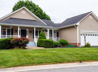 1413 Camberly Ct, Midlothian, VA 23113