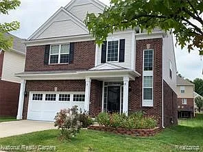 4 bed, 2.5 bath, 2650 sqft, $3,400 — Photo 3