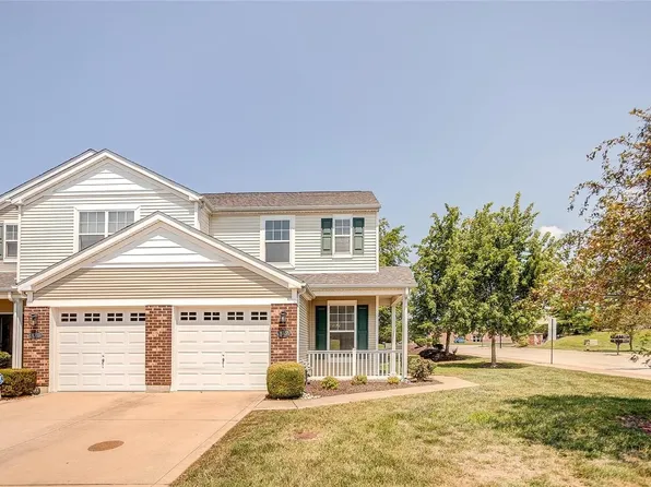 3028 Celebration Park Cir, Belleville, IL 62220