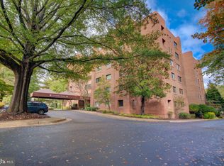 11500 Fairway Dr APT 208, Reston, VA 20190