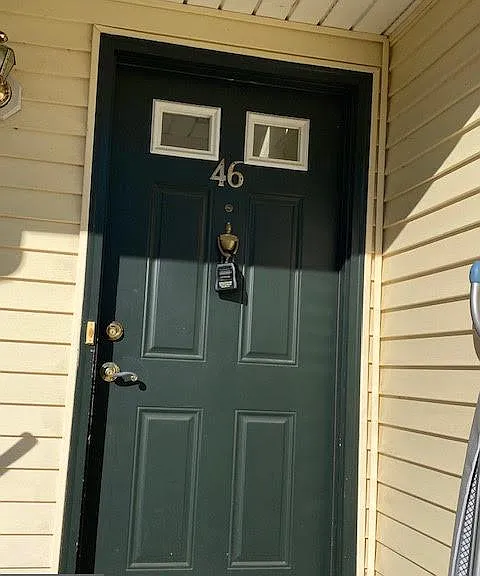 46 Powell Ct — Photo 2