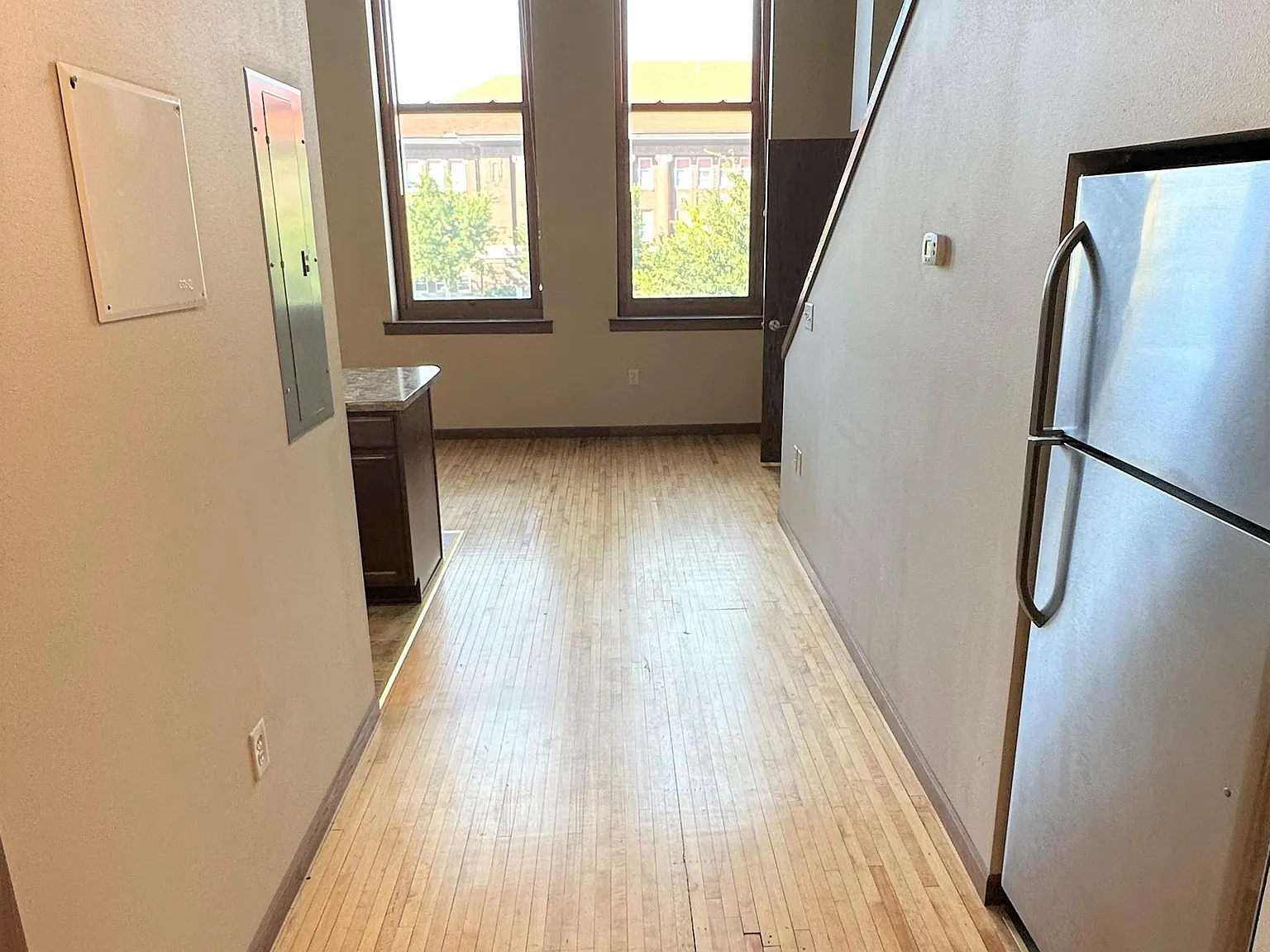 214 S Kline St - Roosevelt Apts - 20 — Photo 2