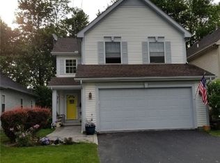162 Cranbrook Ter, Webster, NY 14580