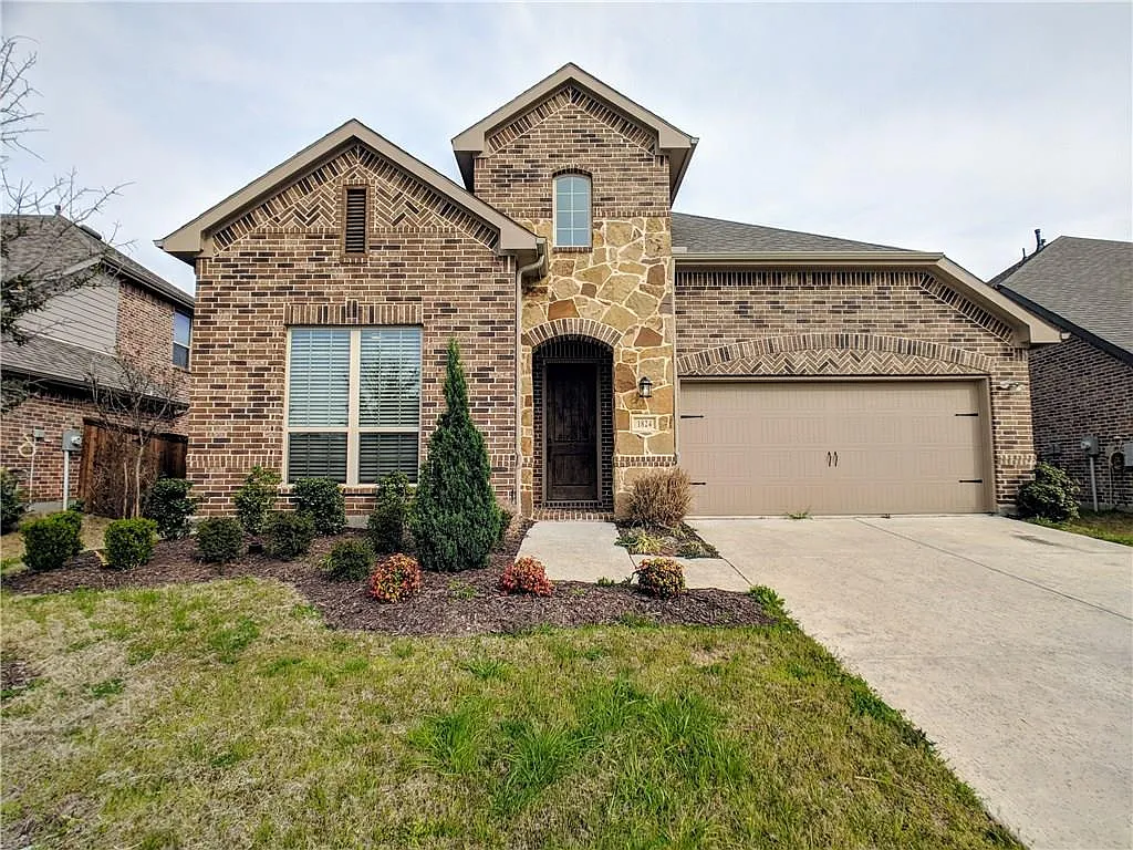 5 bed, 3082 sqft, $3,750 — Photo 1
