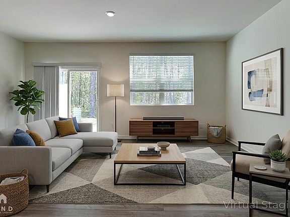 3rd image of 3007 Fulong Dr