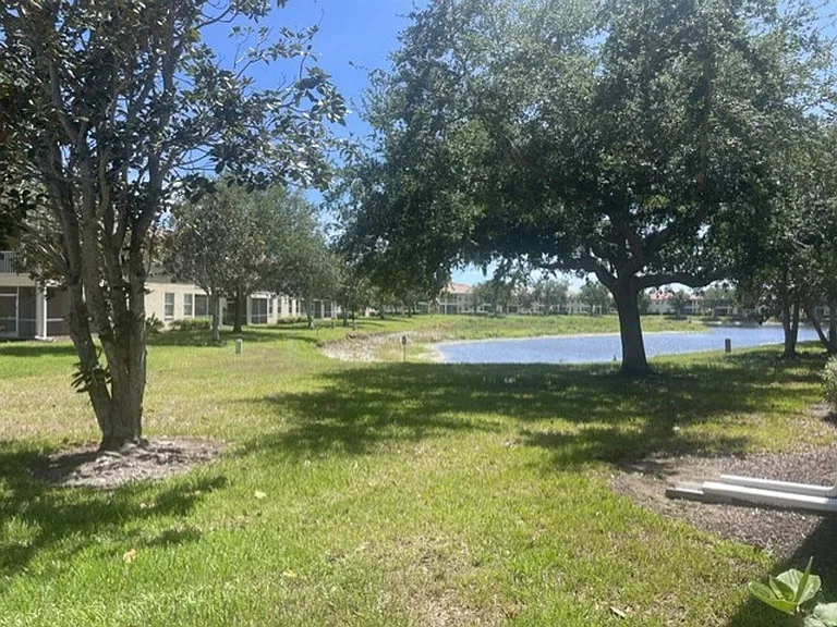 4270 Vicenza Dr #B40 — Photo 14