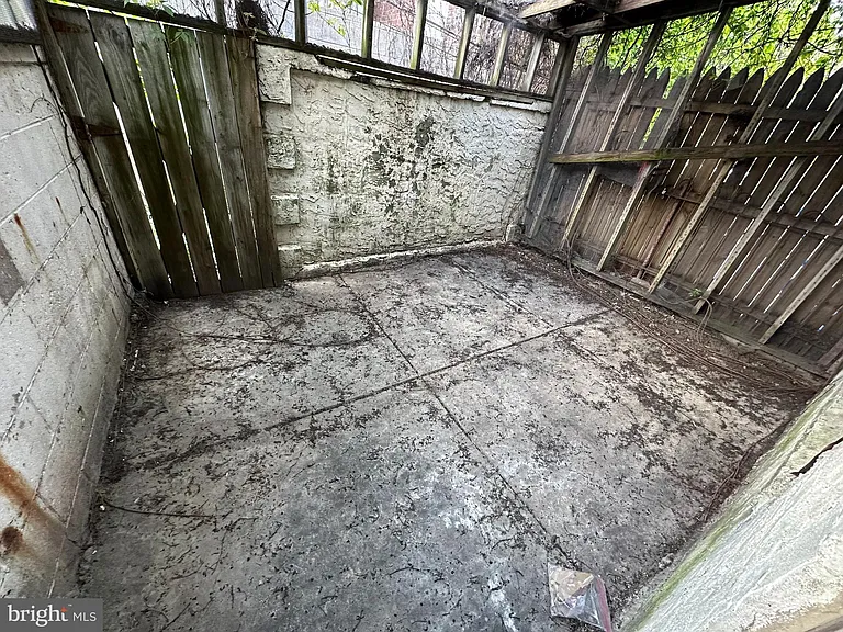 3380 Agate St — Photo 32