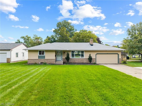 7413 Ward Rd, Parma, OH 44134
