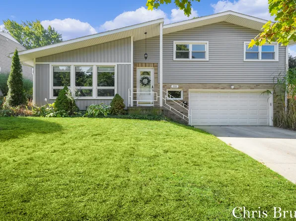 333 Lenora Ave NW, Grand Rapids, MI 49504