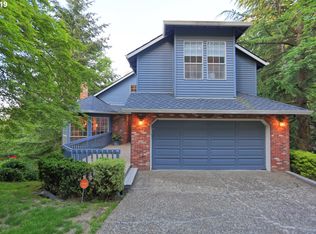 17 Grouse Ter, Lake Oswego, OR 97035