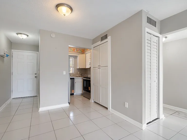 439 S Paula Dr S #101 — Photo 6