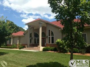 29624 Ardmore Dr, Farmington Hills, MI 48334