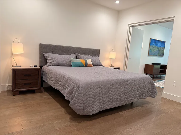 King size bed.
Adjustable base allows you to raise your head, legs, or both. 
Remote controlled with light.