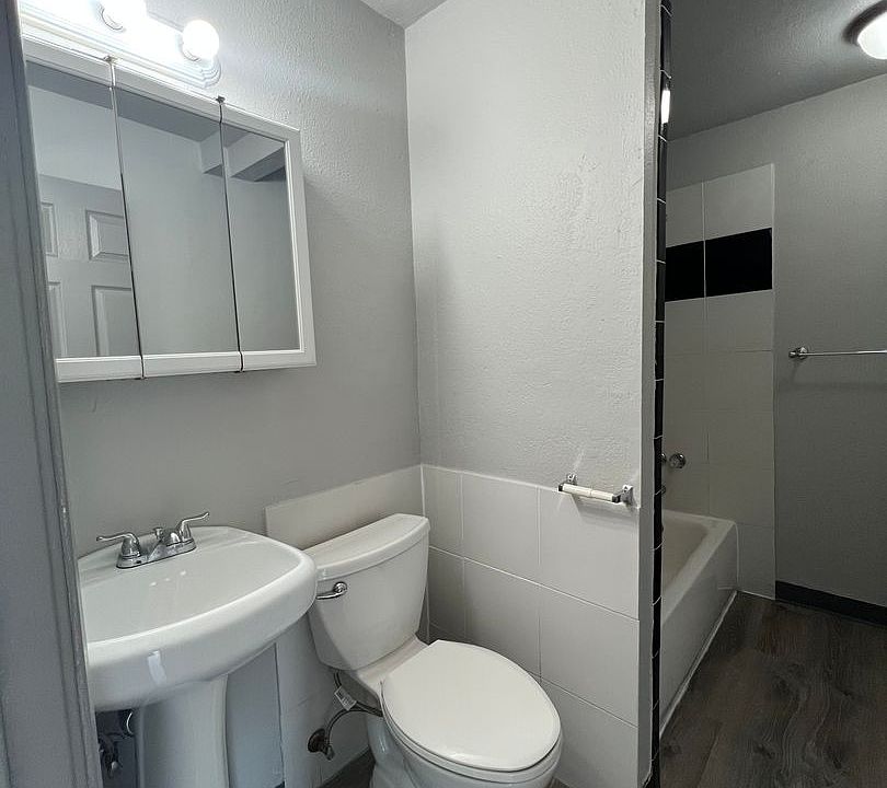 Ascot Place Apartments 110 & 114 SE 146th Ave Portland, OR Zillow