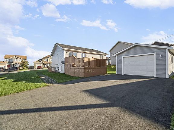 4th image of 20 Blomidon Street