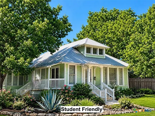 414 W San Antonio St Photo 1