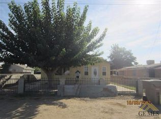 11609 Pierce Dr, Lamont, CA 93241