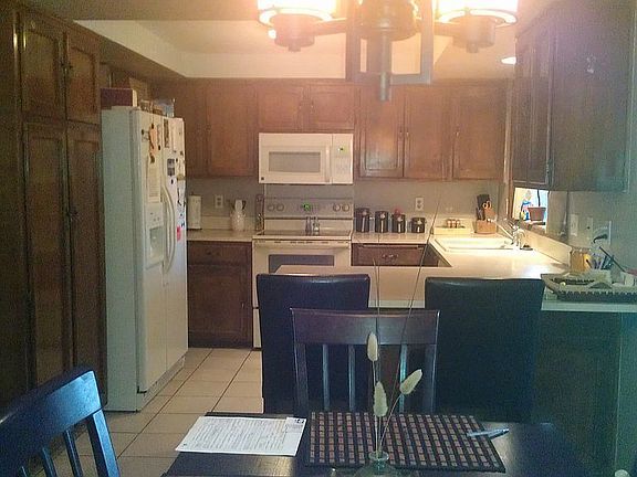 U shape kitchen