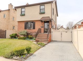 69-14 179th Street, Fresh Meadows, NY 11365