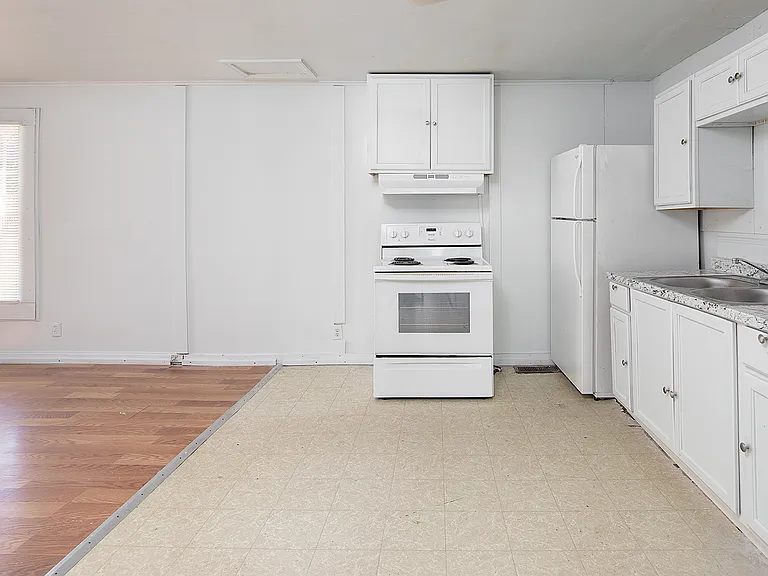 515 W Davidson Ave — Photo 14
