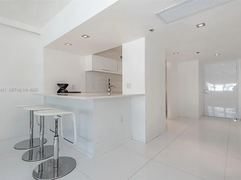 100 Lincoln Rd #839 — Photo 3