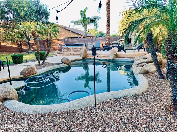 1194 E LOCUST Drive, Chandler, AZ 85286