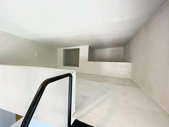 3rd image of 284 W 12th St APT 12