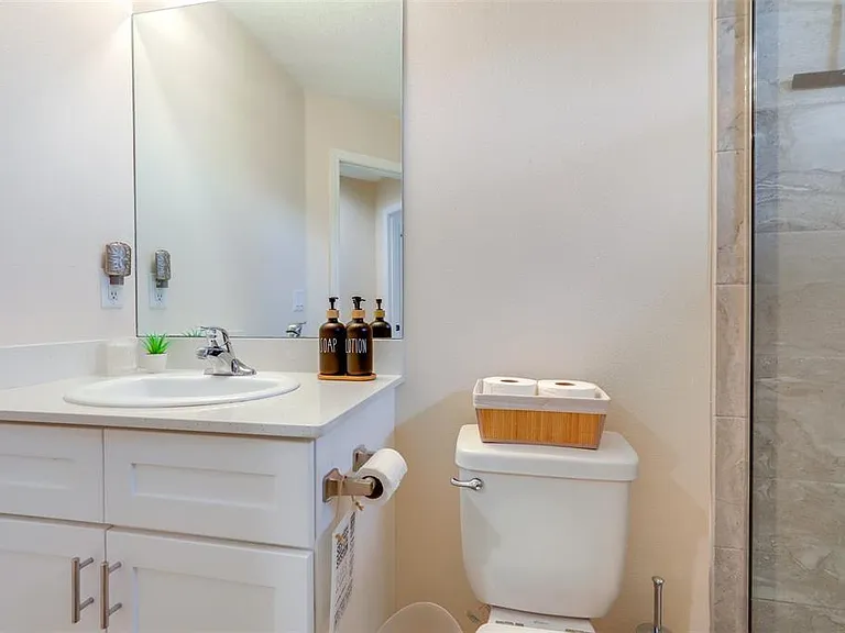 2441 6th Avenue Dr E — Photo 16