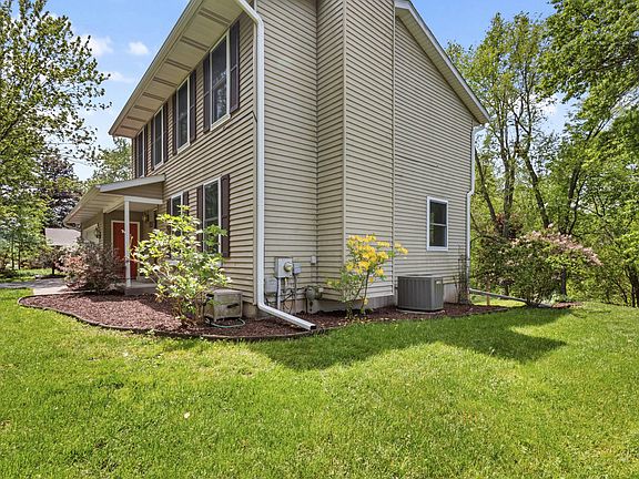 5th image of 7657 Cottonwood St