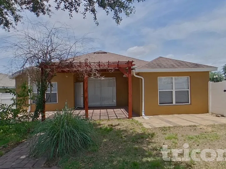 15206 Markham Dr — Photo 16