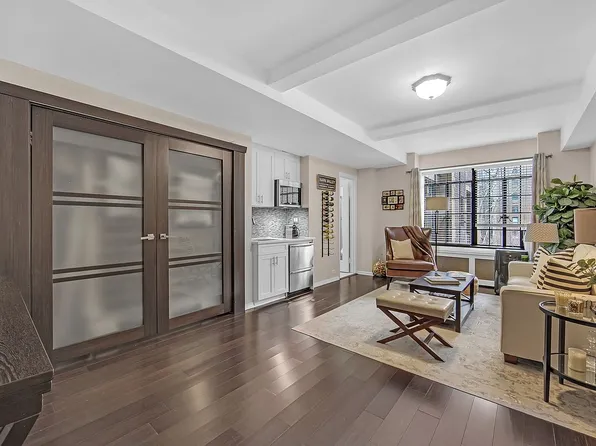 45 Tudor City Pl APT 308, New York, NY 10017