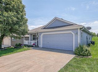 613 Twilight Dr, Raymore, MO 64083