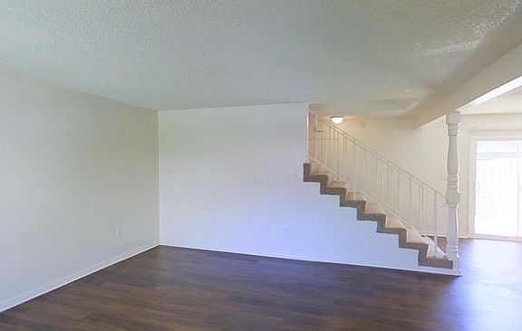 Lease Guarantor Co-Signer services www.forrentnocreditcheck.