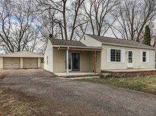 1022 Rita Dr, Greenwood, IN
