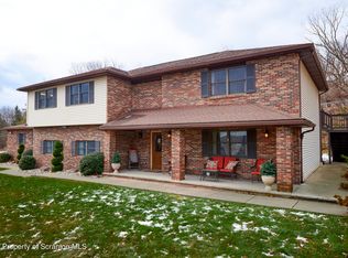 103 Whitetail Dr, Scranton, PA 18504