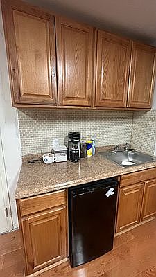 2nd image of 22 Beaver St #2