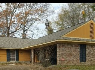 5716 Gladewood Dr, Jackson, MS 39211