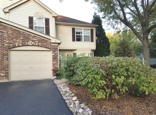 808 Madison Ct, Island Lake, IL 60042