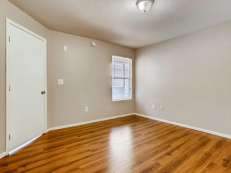 555 E Silverado Ranch Blvd #2012-3 — Photo 17
